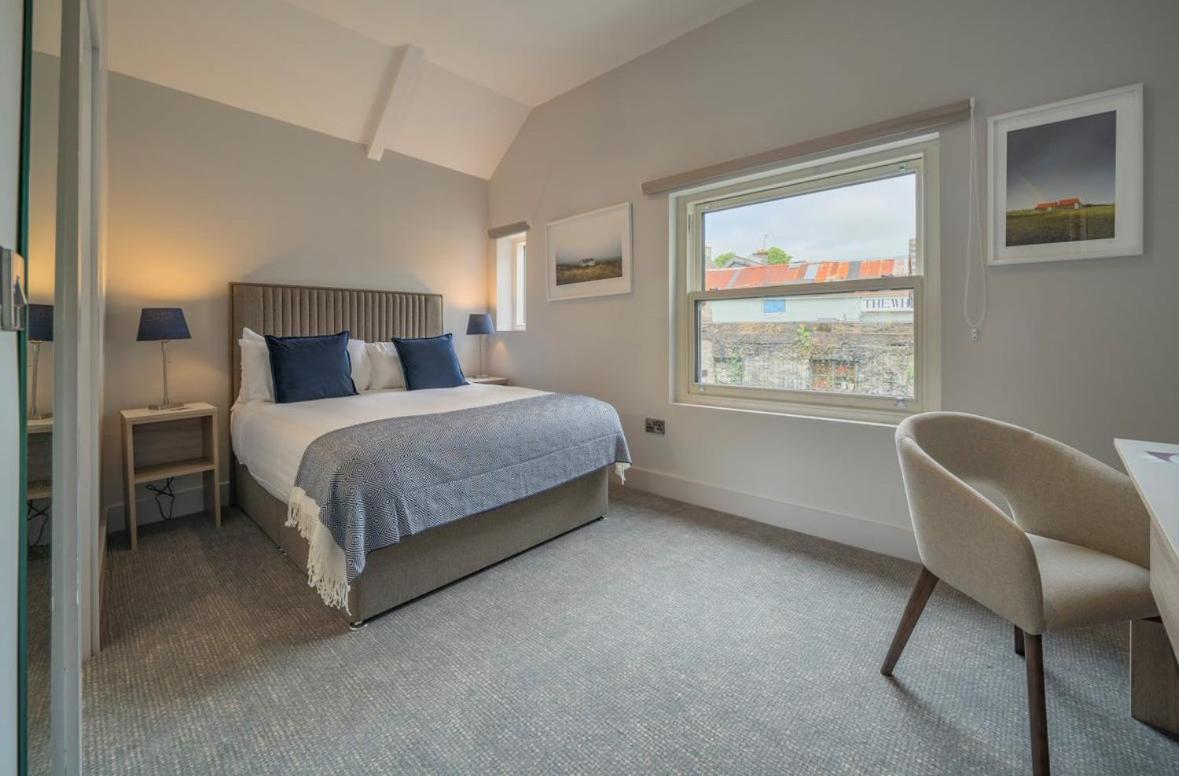 Number One Townhouse Bed & Breakfast Kinsale Exterior photo